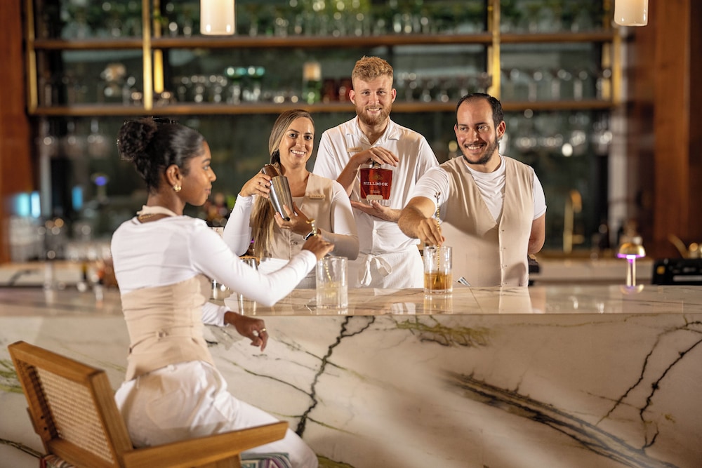ette hotel Orlando — Restaurant & bars in Kissimmee, Florida