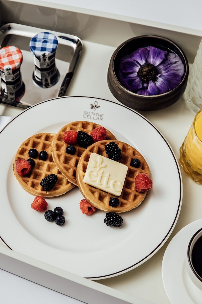 ette hotel Orlando — Restaurant & bars in Kissimmee, Florida