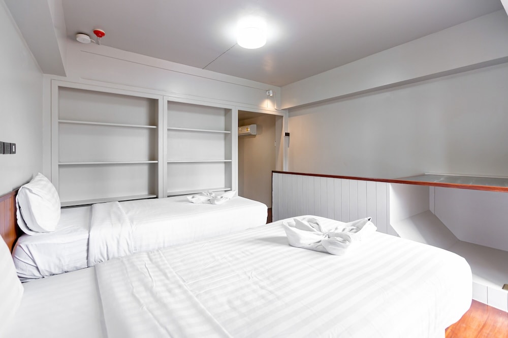 A Sleep Bangkok Sathorn — Hotel rooms in Bangkok, Bangkok