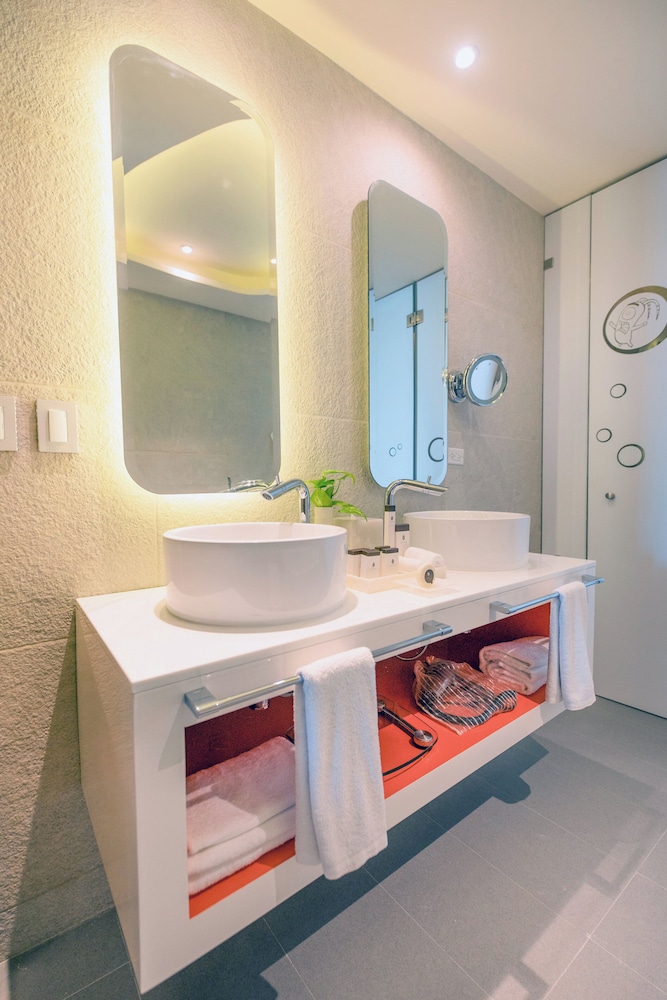 Nickelodeon Hotels & Resorts Riviera Maya - Gourmet by Karisma - All Inclusive — Hotel rooms in Playa del Carmen, Quintana Roo