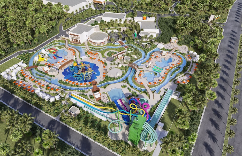 Nickelodeon Hotels & Resorts Riviera Maya - Gourmet by Karisma - All Inclusive — Swimming pool in Playa del Carmen, Quintana Roo