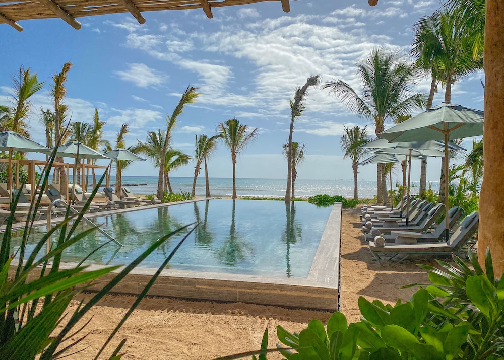Impression Moxché by Secrets – Adults Only – All Inclusive — Swimming pool in Playa del Carmen, Quintana Roo