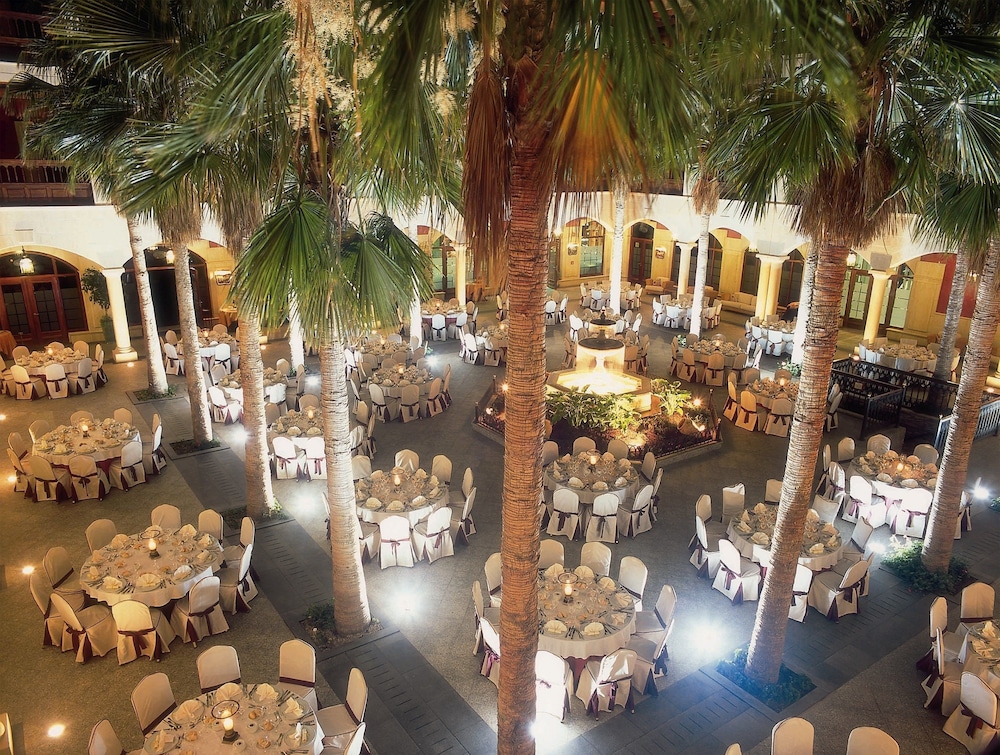 Elba Palace Golf Boutique Hotel — Restaurant & bars in Costa de Antigua, Canary Islands