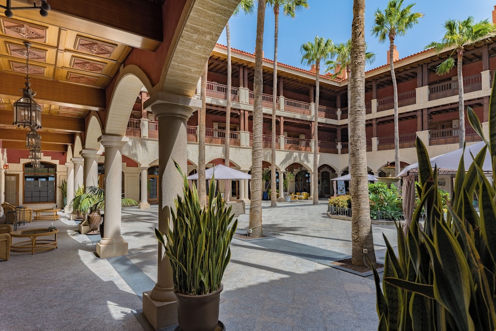 Elba Palace Golf Boutique Hotel — Hotel building in Costa de Antigua, Canary Islands