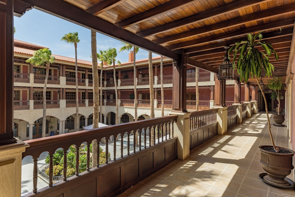 Elba Palace Golf Boutique Hotel — Hotel building in Costa de Antigua, Canary Islands
