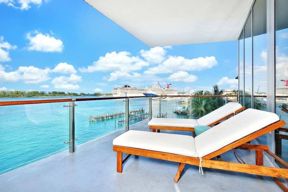 Margaritaville Beach Resort - Nassau — Hotel rooms in Nassau, New Providence