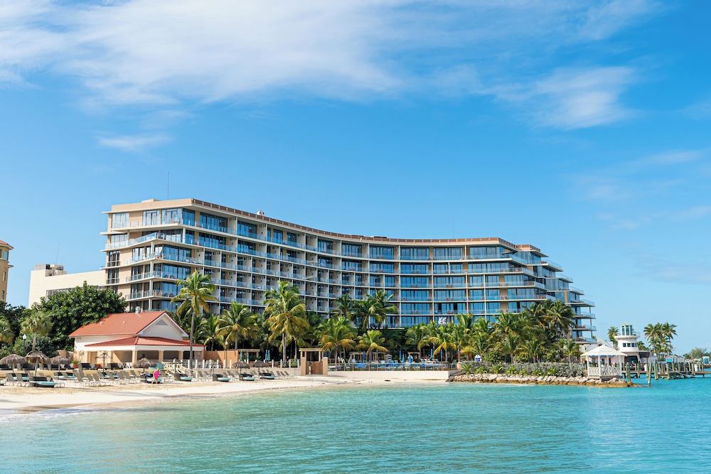 Margaritaville Beach Resort - Nassau — Hotel building in Nassau, New Providence