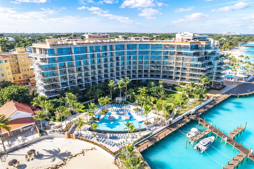 Margaritaville Beach Resort - Nassau — Hotel building in Nassau, New Providence