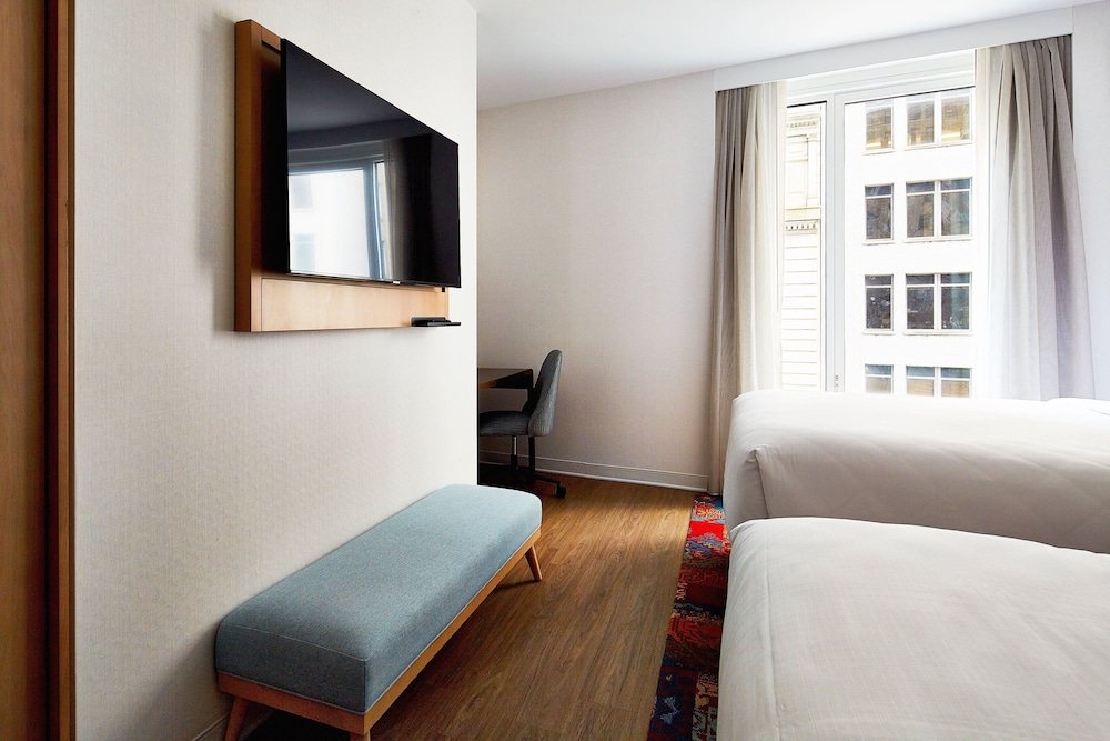 Hotel Indigo NYC Financial District by IHG — Hotel rooms in New York City, New York State