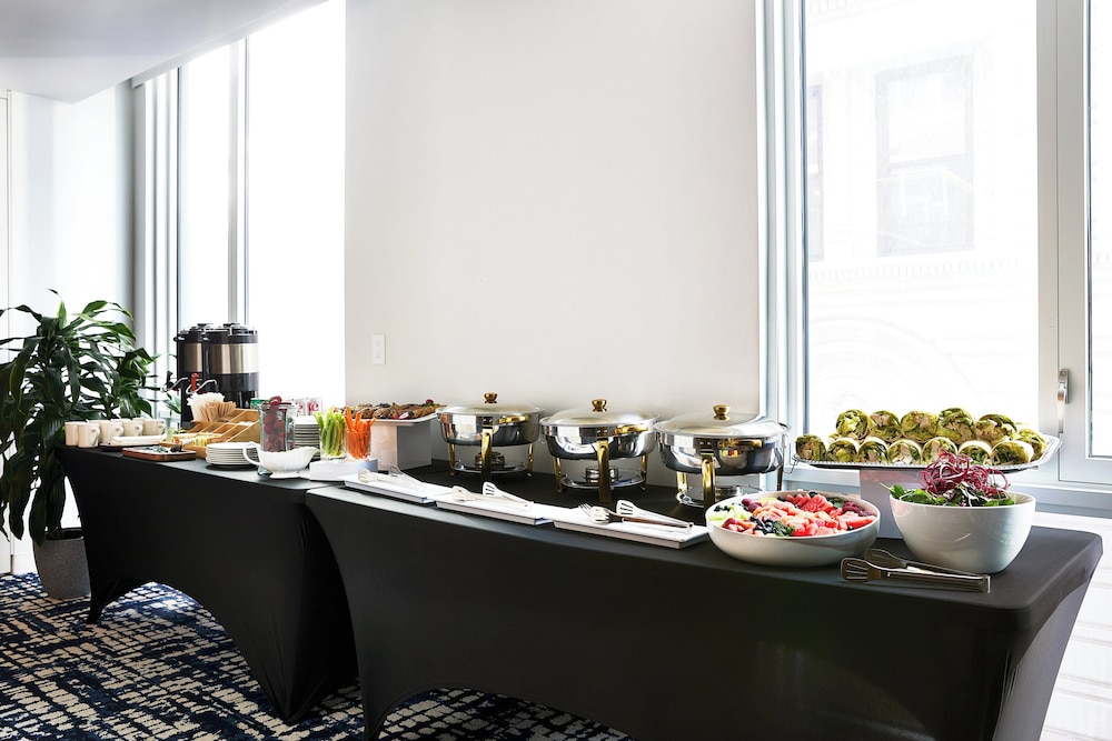 Hotel Indigo NYC Financial District by IHG — Restaurant & bars in New York City, New York State