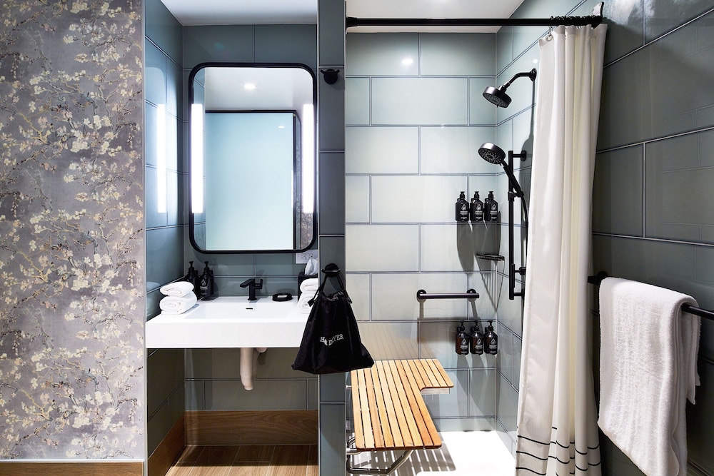 Hotel Indigo NYC Financial District by IHG — Hotel rooms in New York City, New York State