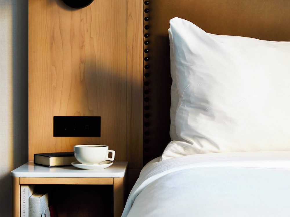 Hotel Indigo NYC Financial District by IHG — Hotel rooms in New York City, New York State