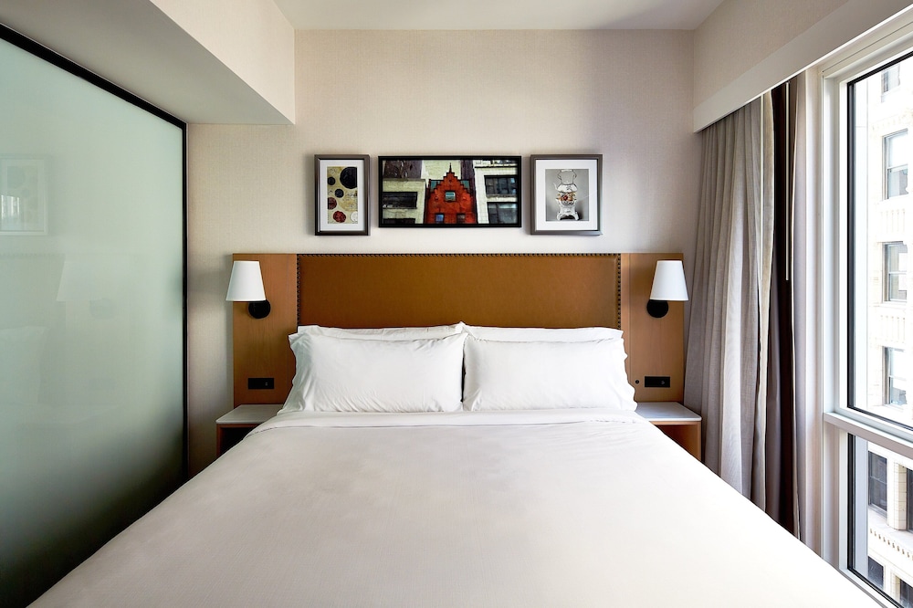 Hotel Indigo NYC Financial District by IHG — Hotel rooms in New York City, New York State