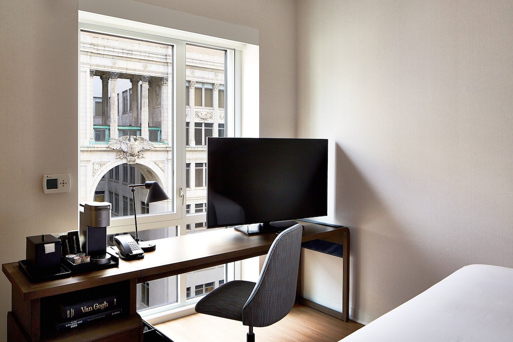 Hotel Indigo NYC Financial District by IHG — Hotel rooms in New York City, New York State
