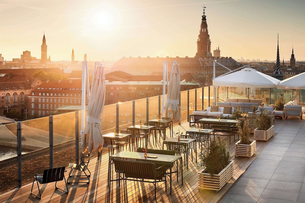 NH Collection Copenhagen — Restaurant & bars in Copenhagen, Hovedstaden