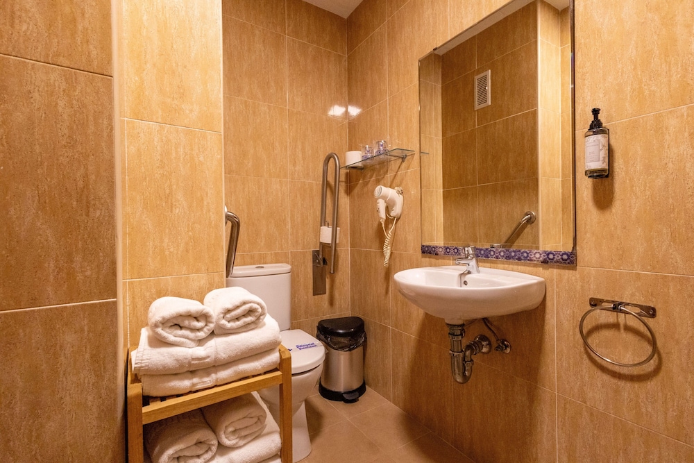 Aparthotel Jabega — Hotel rooms in Fuengirola, Andalusia