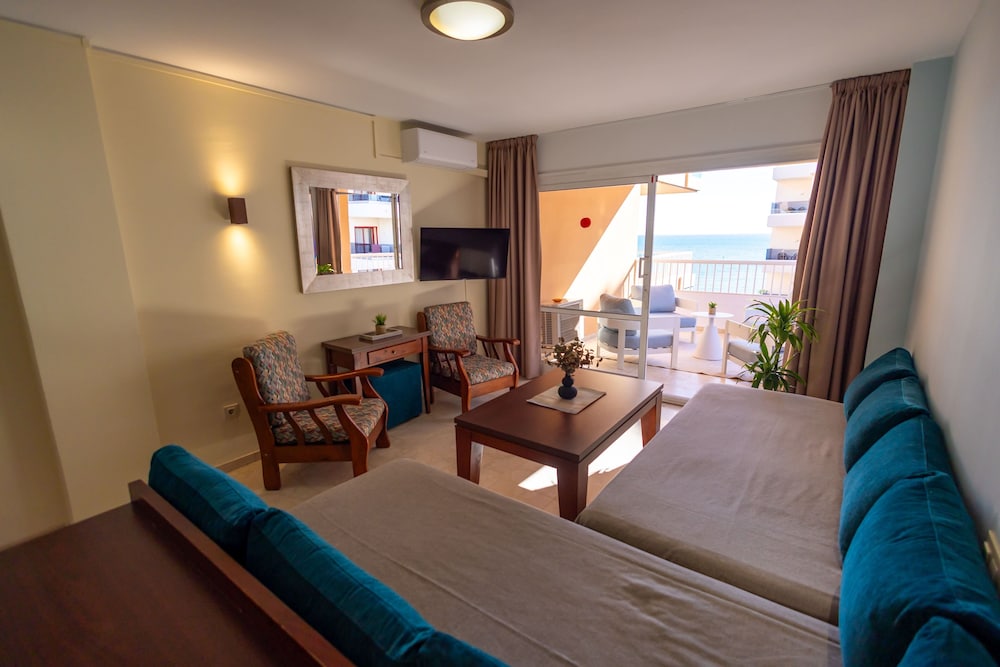 Aparthotel Jabega — Hotel rooms in Fuengirola, Andalusia