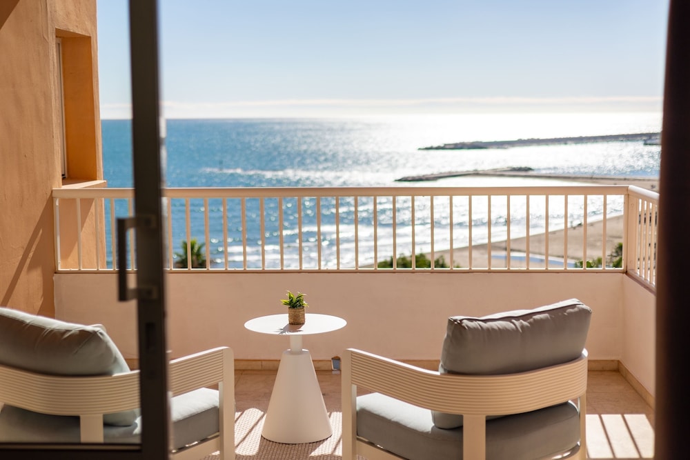 Aparthotel Jabega — Hotel rooms in Fuengirola, Andalusia