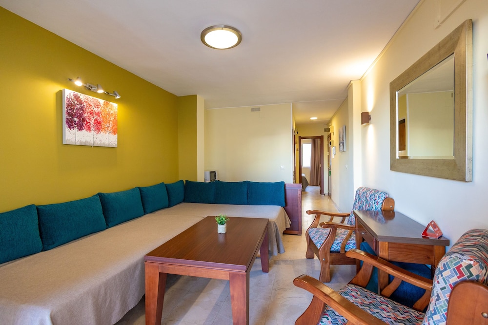 Aparthotel Jabega — Hotel rooms in Fuengirola, Andalusia