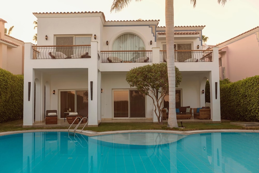 Royal Savoy Sharm El Sheikh — Hotel building in Sharm El Sheikh, Red Sea