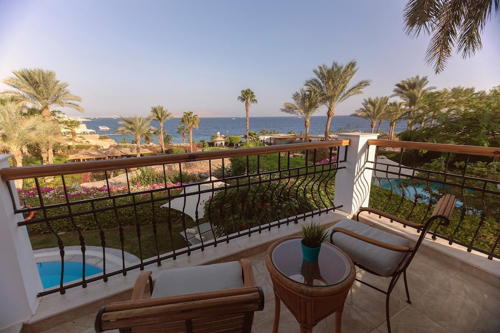 Royal Savoy Sharm El Sheikh — Hotel rooms in Sharm El Sheikh, Red Sea