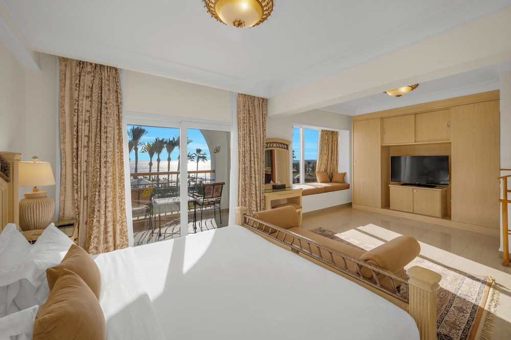 Royal Savoy Sharm El Sheikh — Hotel rooms in Sharm El Sheikh, Red Sea