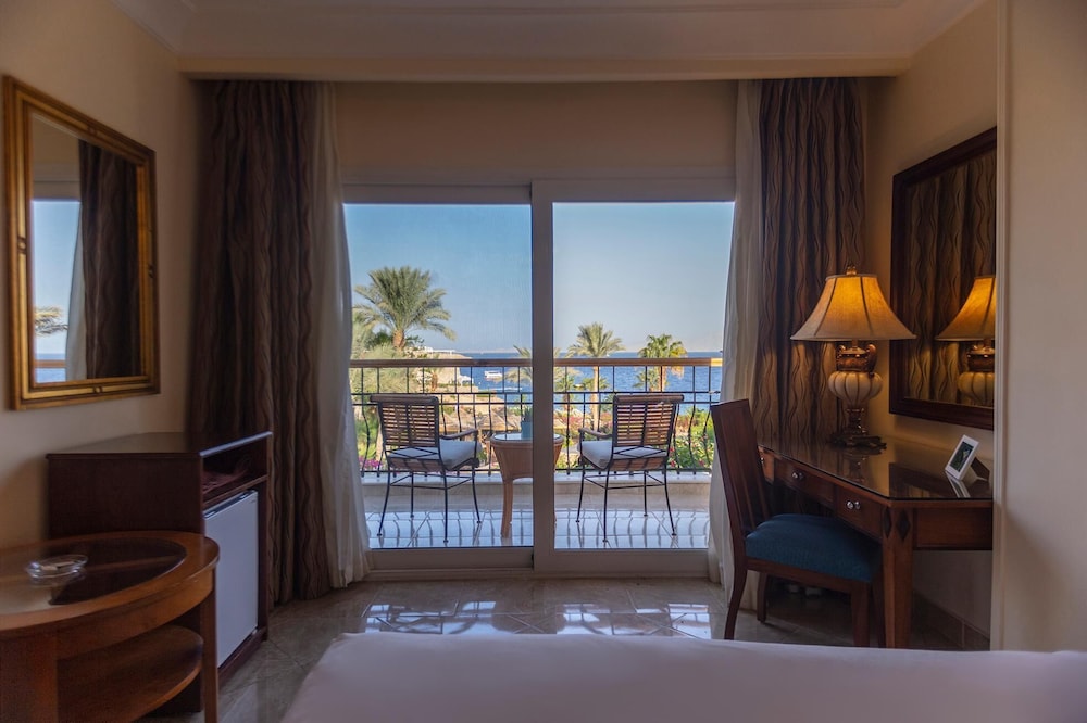 Royal Savoy Sharm El Sheikh — Hotel rooms in Sharm El Sheikh, Red Sea