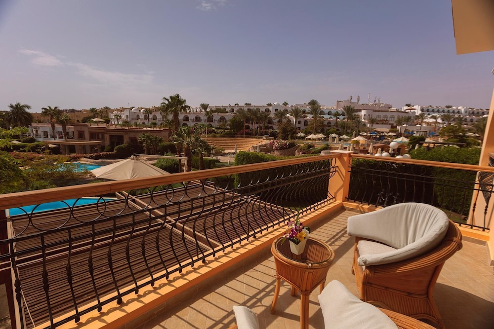 Royal Savoy Sharm El Sheikh — Hotel rooms in Sharm El Sheikh, Red Sea