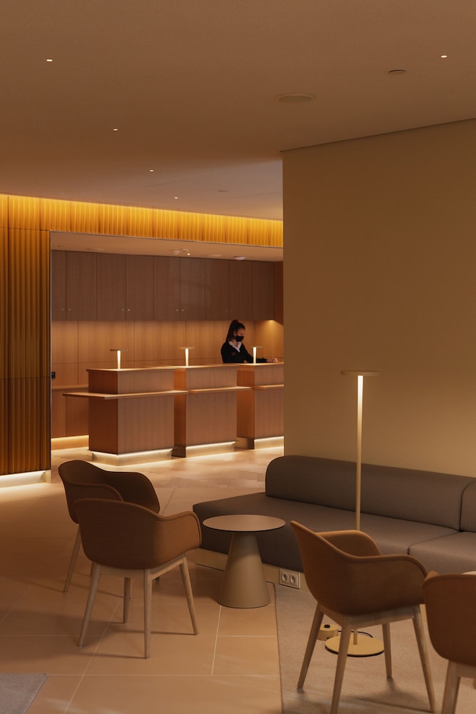Lumen Hotel & The Lisbon Light Show — Hotel building in Lisbon, Lisboa