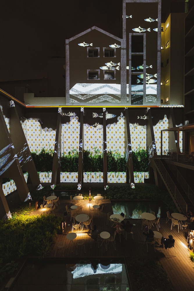 Lumen Hotel & The Lisbon Light Show — Restaurant & bars in Lisbon, Lisboa