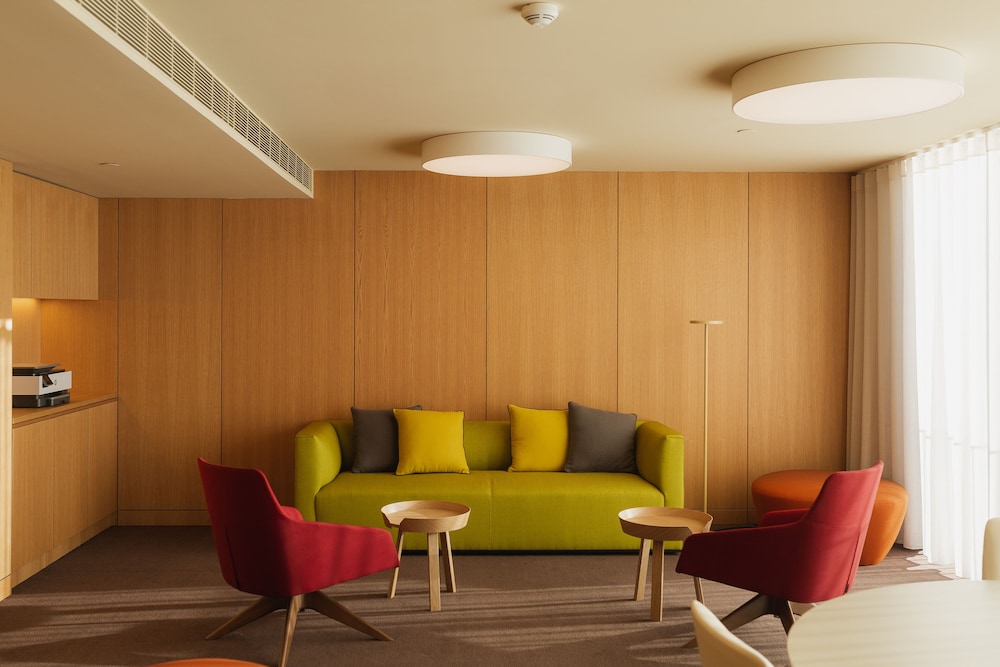 Lumen Hotel & The Lisbon Light Show — Hotel rooms in Lisbon, Lisboa