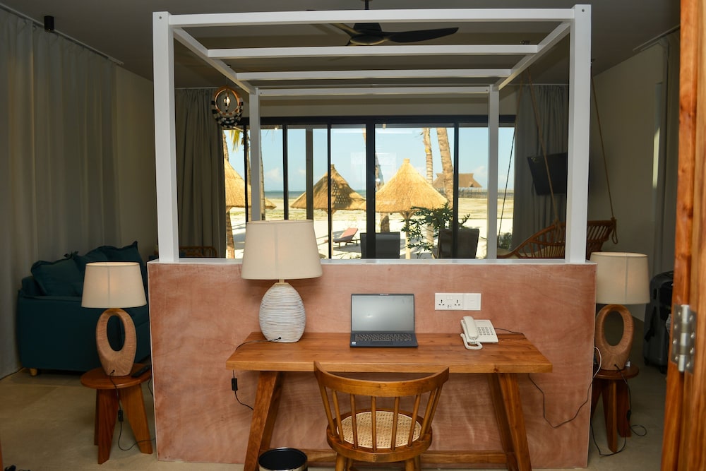 TOA Hotel & Spa Zanzibar — Hotel rooms in Kiwengwa, Zanzibar North
