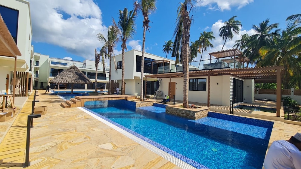 TOA Hotel & Spa Zanzibar — Swimming pool in Kiwengwa, Zanzibar North