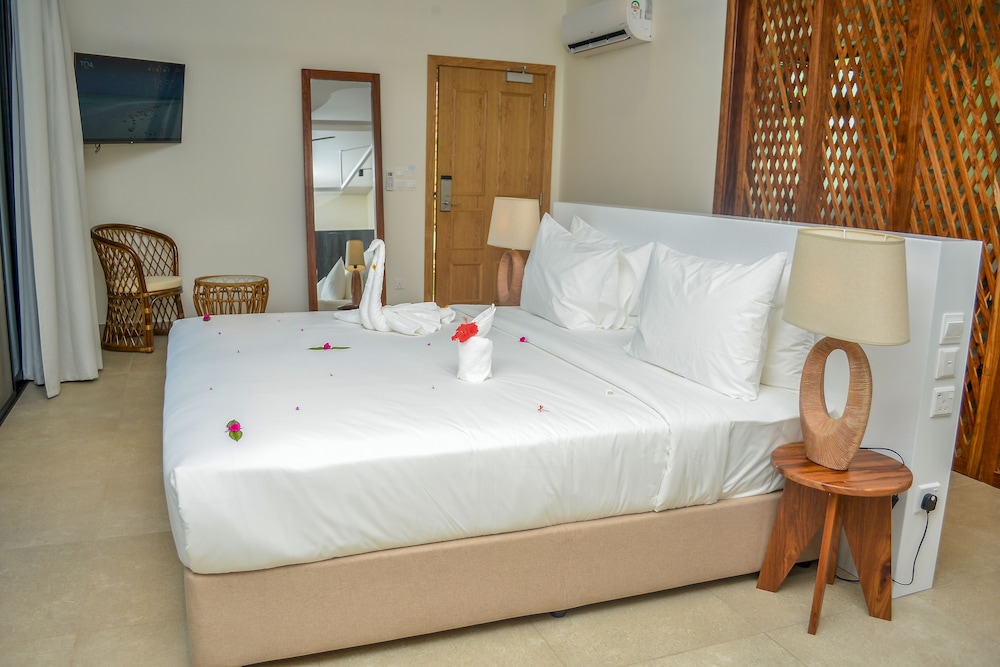 TOA Hotel & Spa Zanzibar — Hotel rooms in Kiwengwa, Zanzibar North