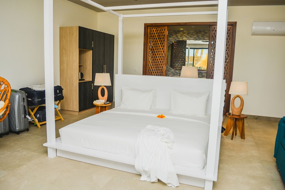 TOA Hotel & Spa Zanzibar — Hotel rooms in Kiwengwa, Zanzibar North