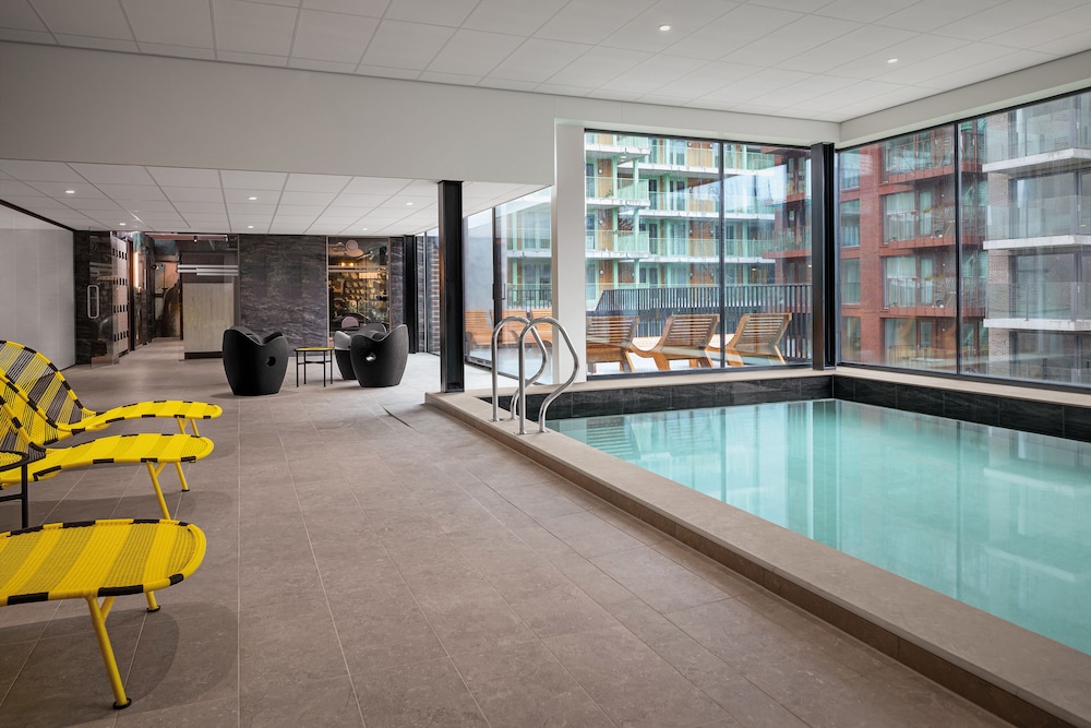 Inntel Hotels Amsterdam Landmark — Swimming pool in Amsterdam, North Netherlands