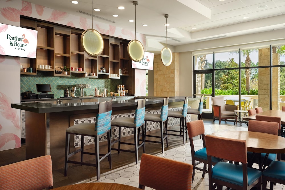 Home2 Suites by Hilton Orlando at Flamingo Crossings — Restaurant & bars in Winter Garden, Florida