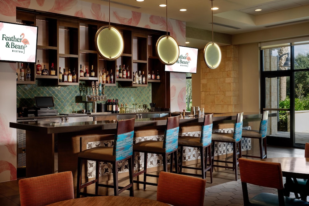 Home2 Suites by Hilton Orlando at Flamingo Crossings — Restaurant & bars in Winter Garden, Florida
