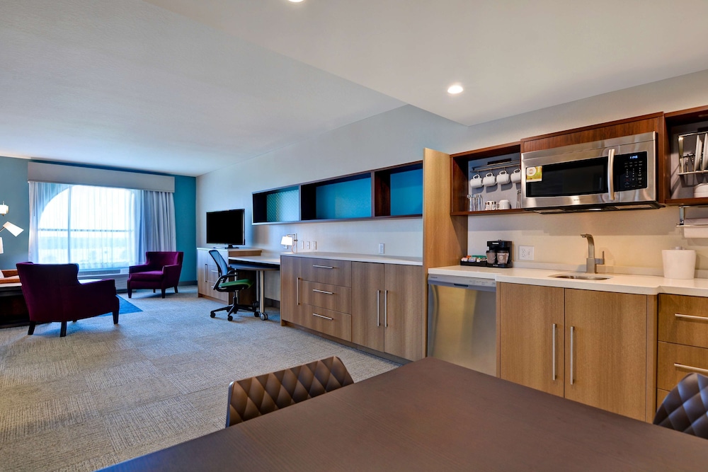 Home2 Suites by Hilton Orlando at Flamingo Crossings — Hotel rooms in Winter Garden, Florida