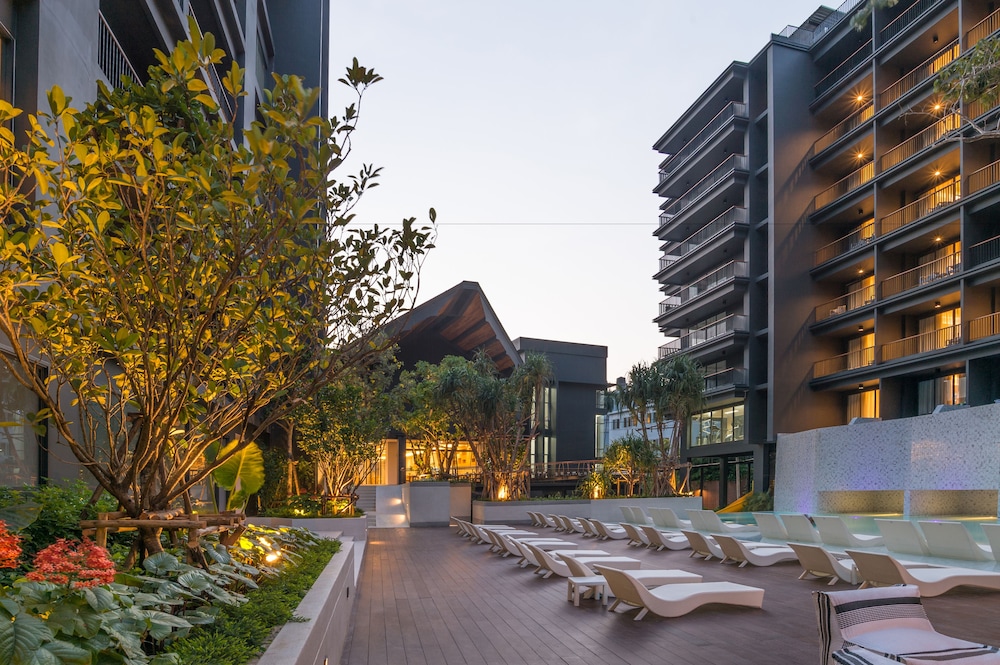 Panan Krabi Resort — Hotel building in Ao Nang, Krabi