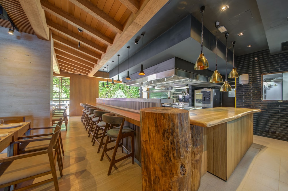 Land's End Boutique Hotel — Restaurant & bars in Sliema, Malta Island