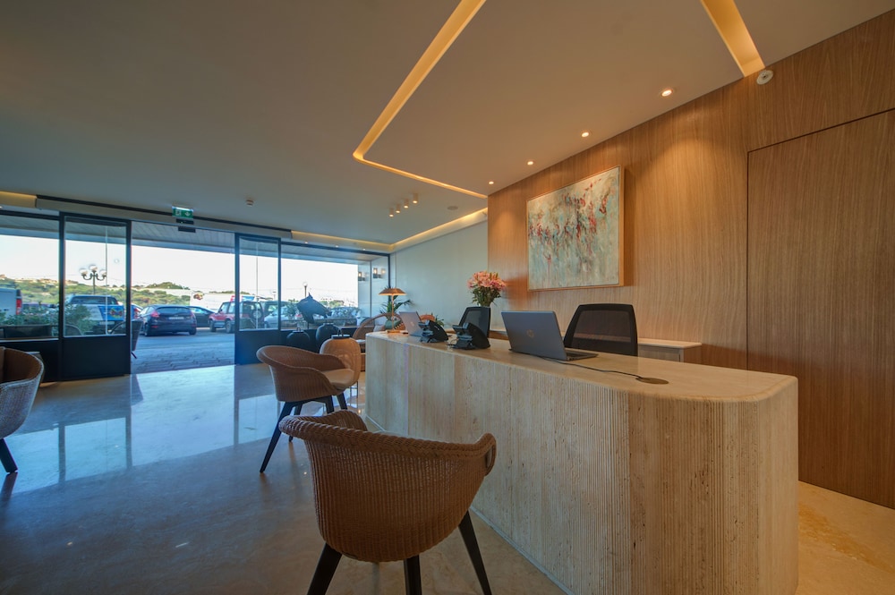Land's End Boutique Hotel — Hotel building in Sliema, Malta Island