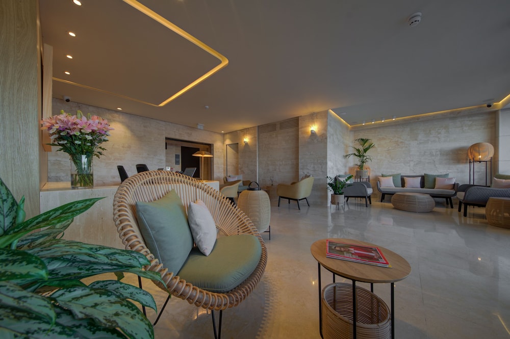 Land's End Boutique Hotel — Hotel rooms in Sliema, Malta Island