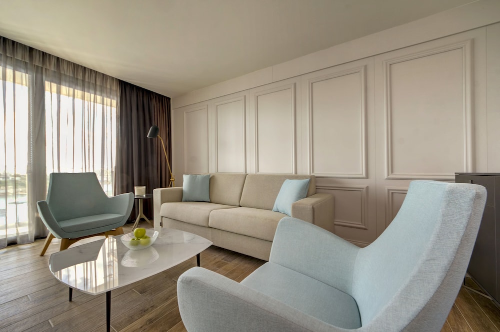 Land's End Boutique Hotel — Hotel rooms in Sliema, Malta Island