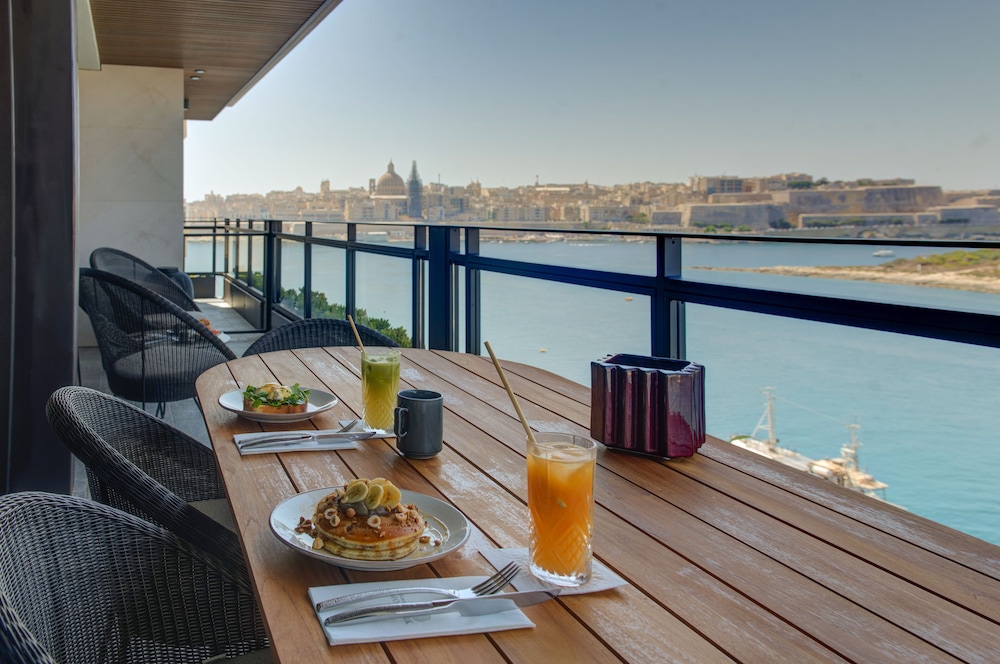 Land's End Boutique Hotel — Restaurant & bars in Sliema, Malta Island