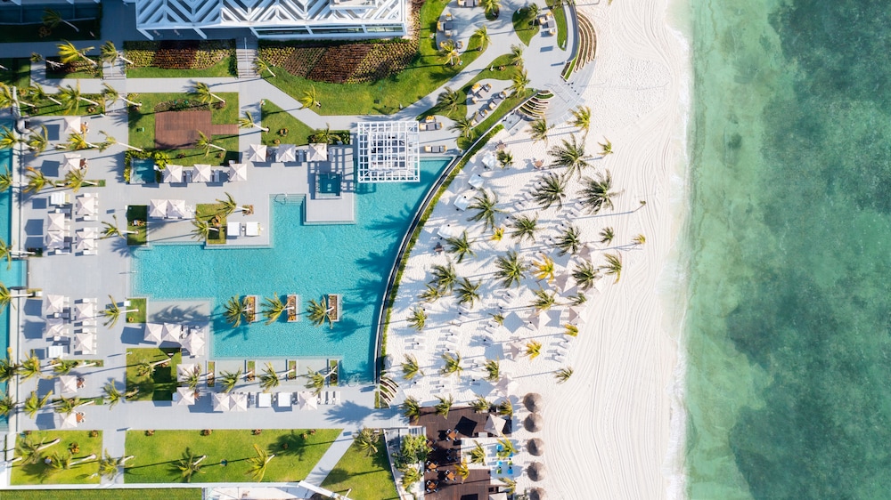 Garza Blanca Resort & Spa Cancun — Beach in Playa Mujeres, Quintana Roo