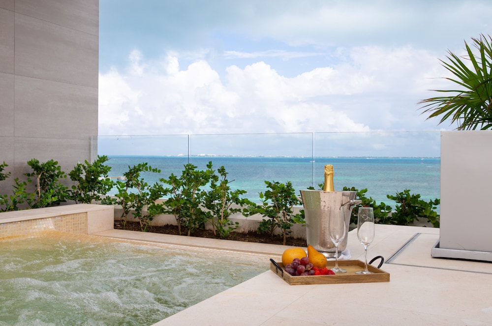 Garza Blanca Resort & Spa Cancun — Hotel rooms in Playa Mujeres, Quintana Roo