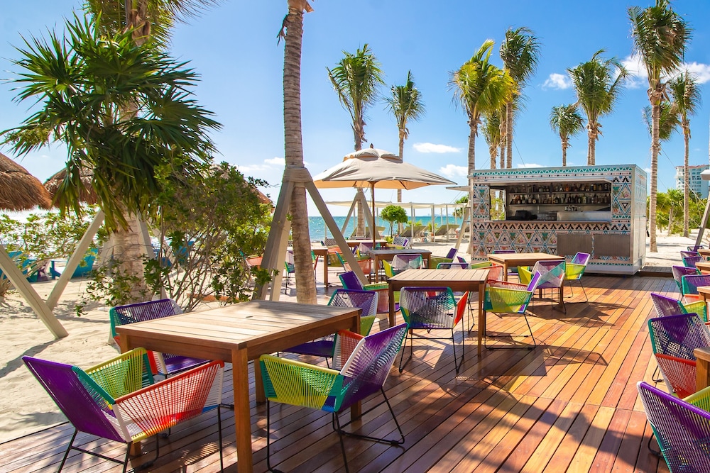 Garza Blanca Resort & Spa Cancun — Restaurant & bars in Playa Mujeres, Quintana Roo