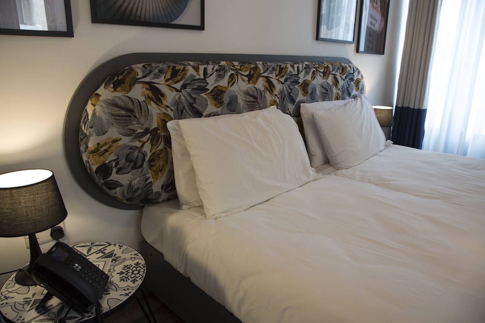 Lady Todd — Hotel rooms in Sliema, Malta Island