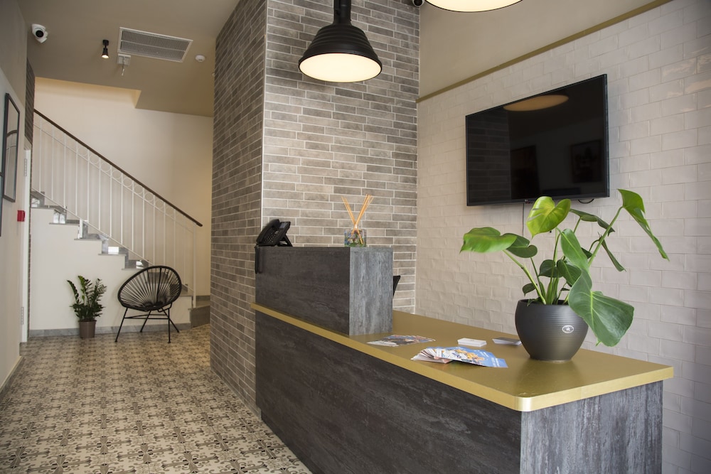 Lady Todd — Hotel building in Sliema, Malta Island